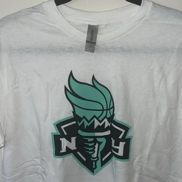 TITLE CHAMPS!!! NY Liberty WBNA TShirt - Picture 6 of 7